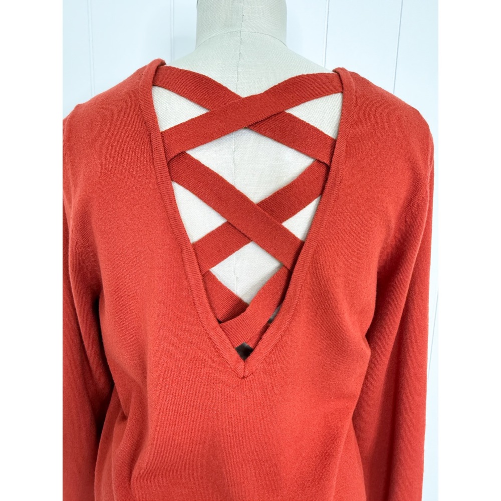 Love Ellie Orange Lattice Back V-Neck Sweater Women Large NWOT Strappy Knit